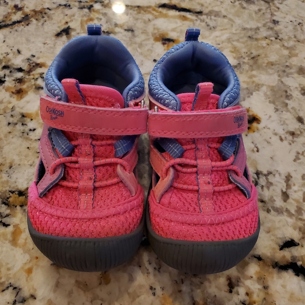 Pink toddler shoes